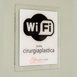 Placa em acrílico wifi parede com logomarca